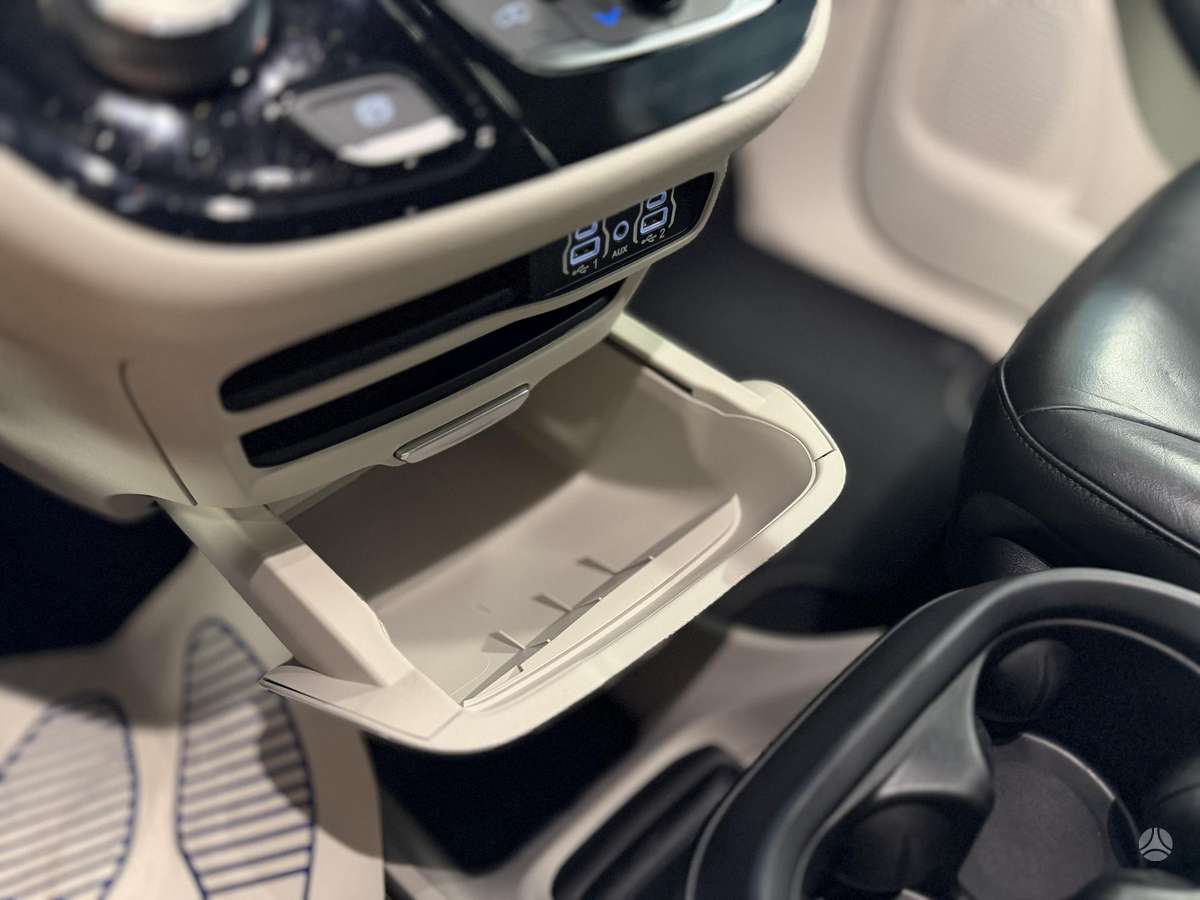 Chrysler Pacifica, 3.6 l., Минивэн