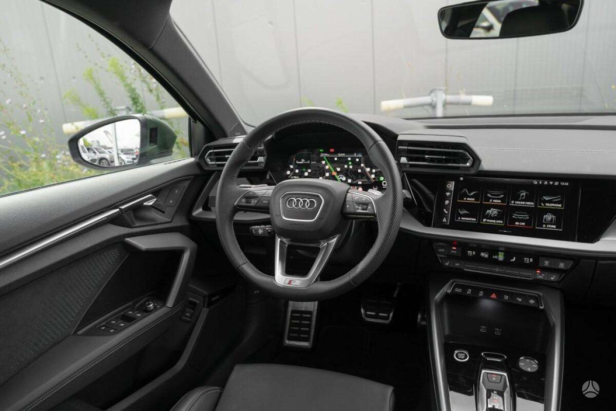 Audi A3, 1.5 l., hatchback