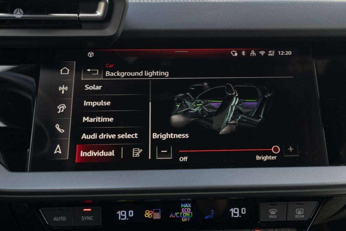 Audi A3, 1.5 l., hatchback