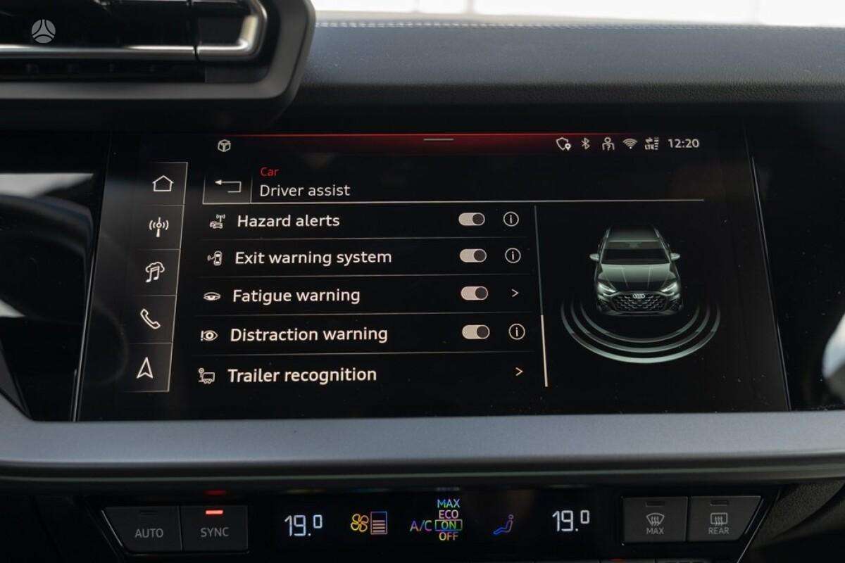 Audi A3, 1.5 l., hatchback