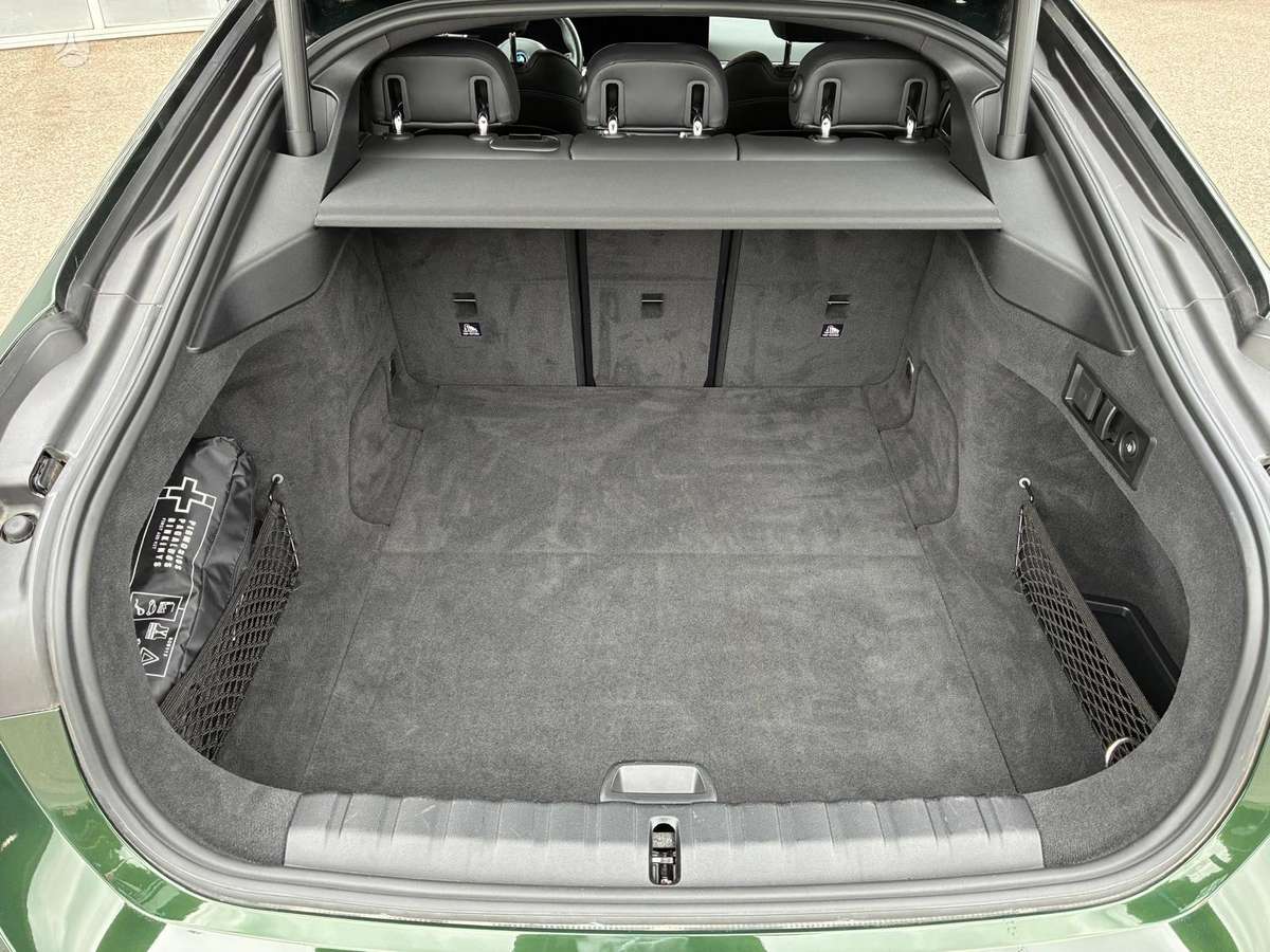 BMW i4, 80 kWh, coupe