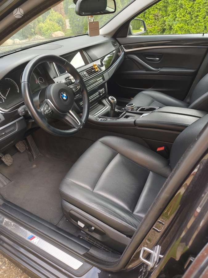 BMW 525, 2.0 l., Седан