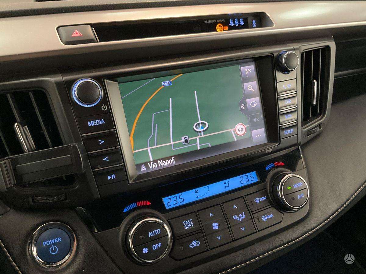 Toyota RAV4 - 10