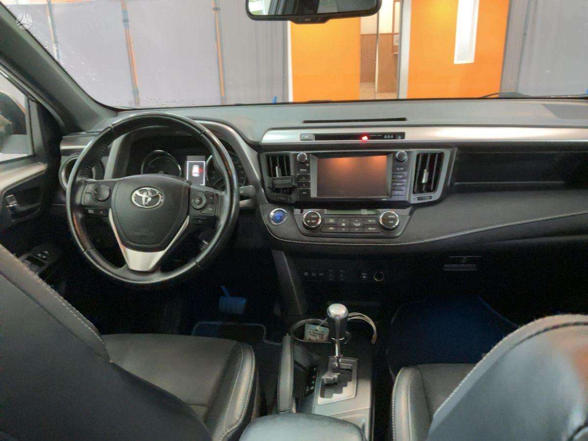 Toyota RAV4 - 5
