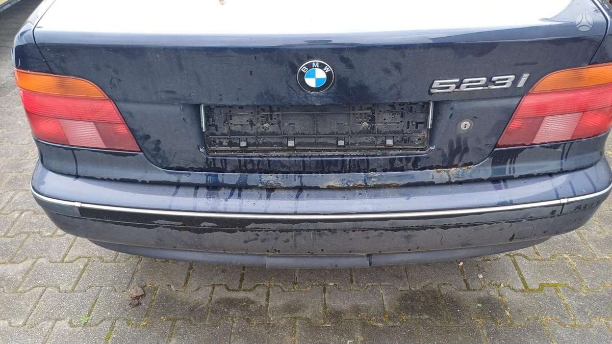 BMW 523, 2.5 l., Седан