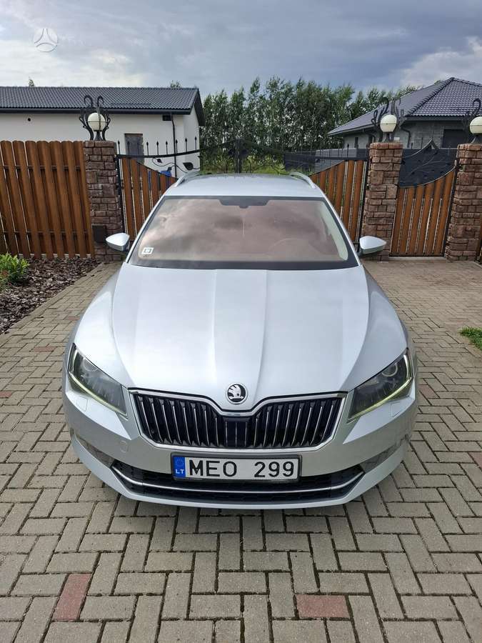 Škoda Superb - 4