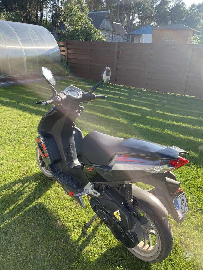Peugeot Speedfight 49cc, scooters / mopeds