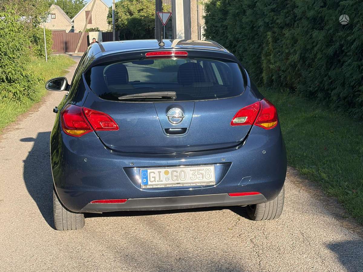 Opel Astra, 1.3 l., Хэтчбек