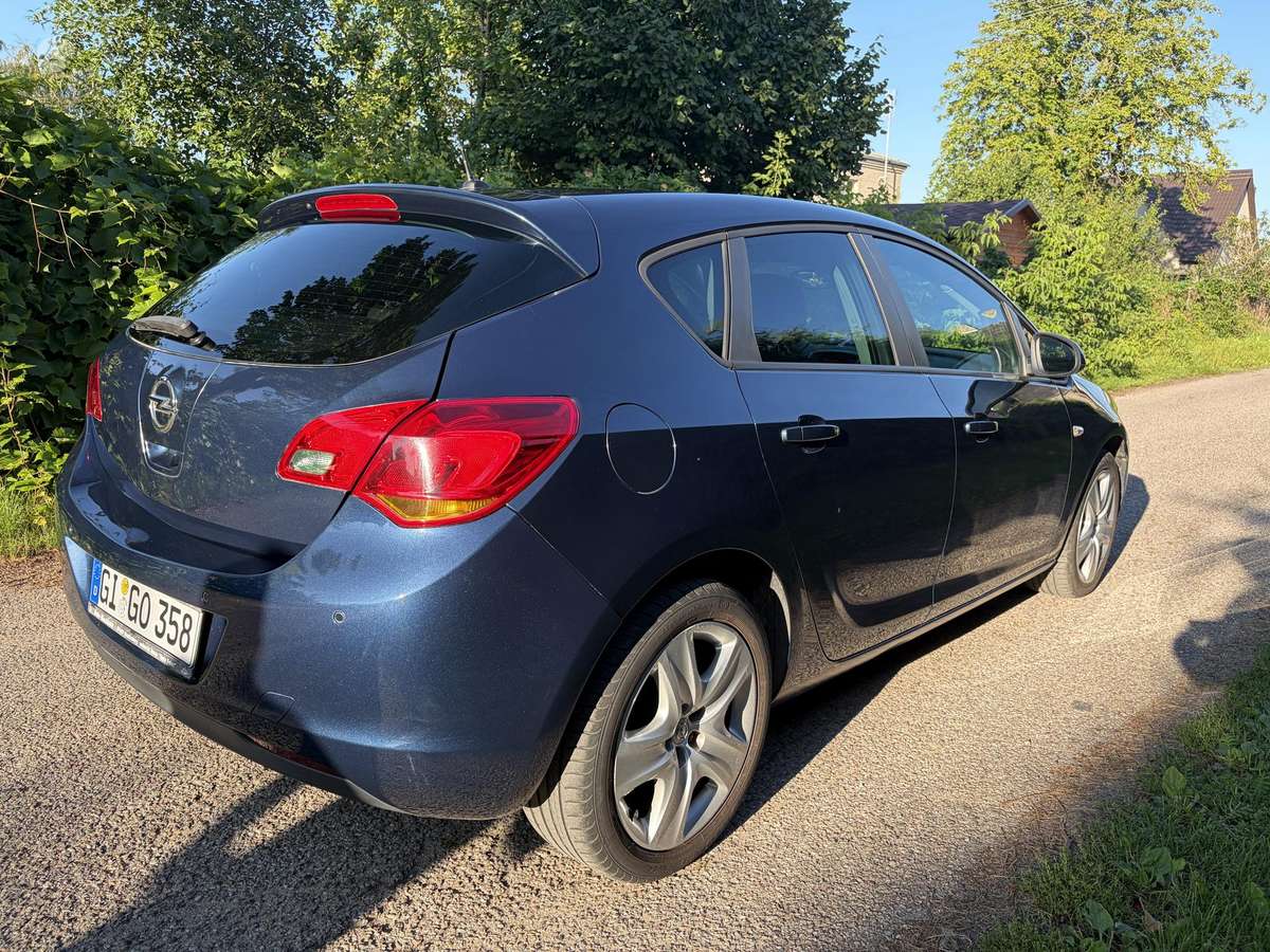 Opel Astra, 1.3 l., Хэтчбек