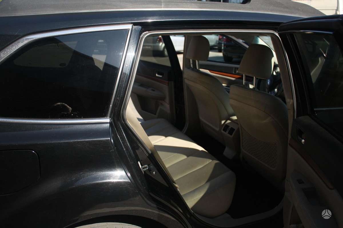 Subaru Outback, 2.5 l., hatchback