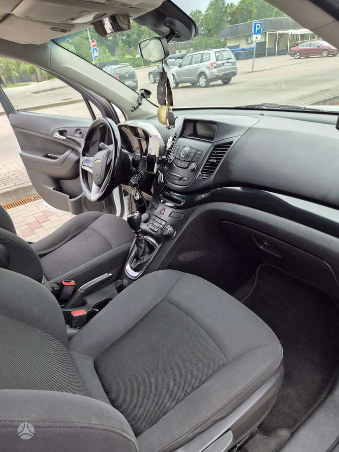 Chevrolet Orlando - 9