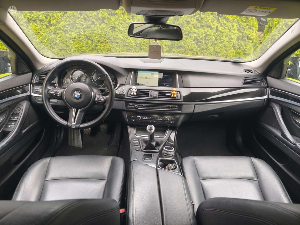 BMW 525, 2.0 l., Седан