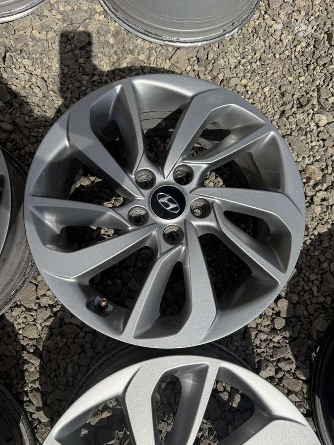Hyundai, light alloy, R17