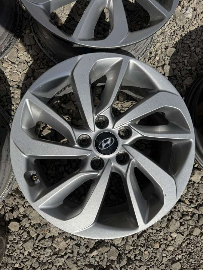Hyundai, light alloy, R17