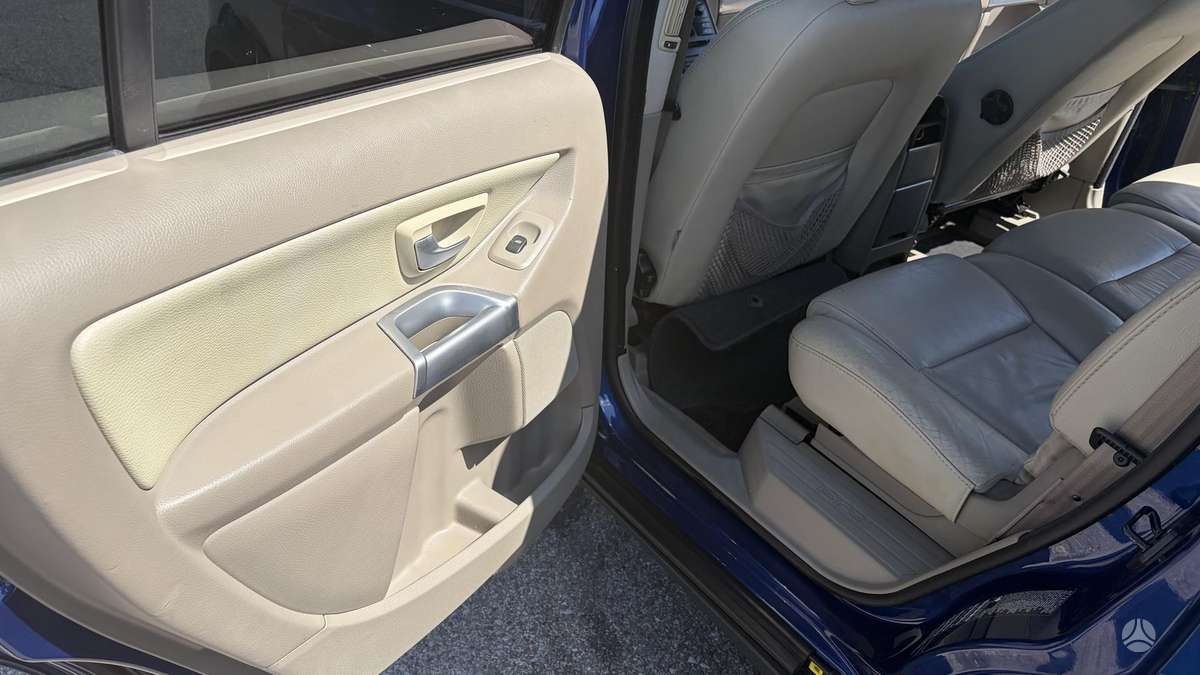 Volvo XC90, 2.4 l., Минивэн