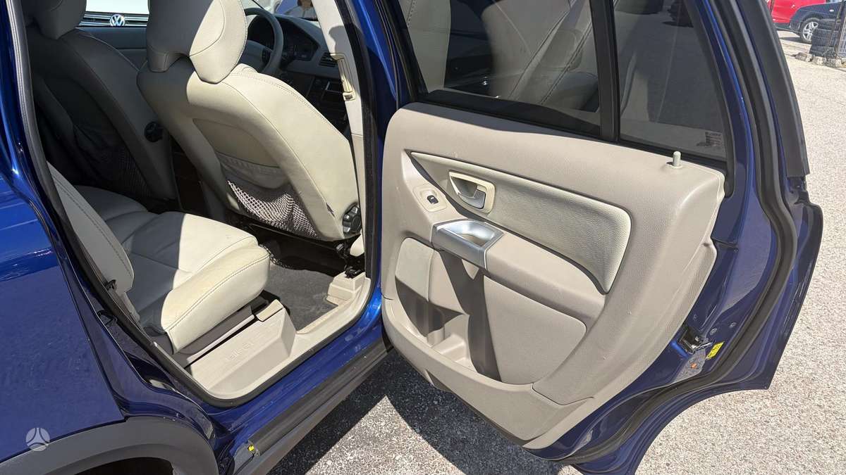 Volvo XC90, 2.4 l., Минивэн