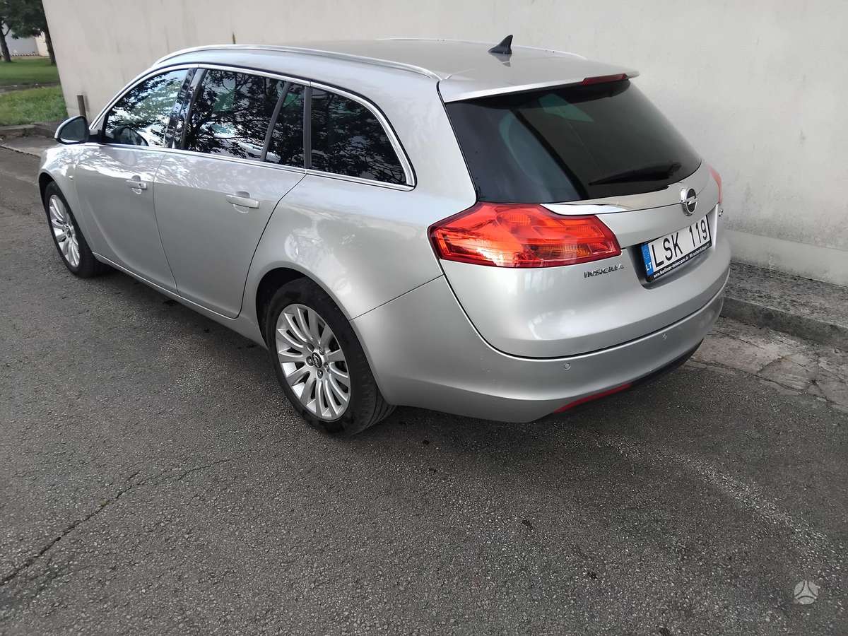 Opel Insignia, 2.0 l., Универсал