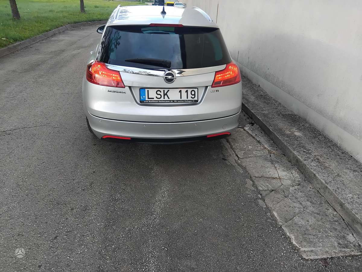 Opel Insignia, 2.0 l., Универсал