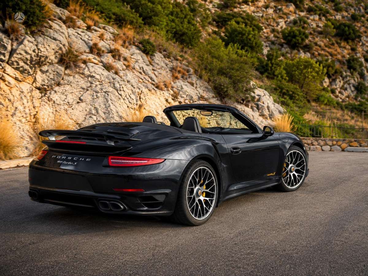 Porsche 911 - 4