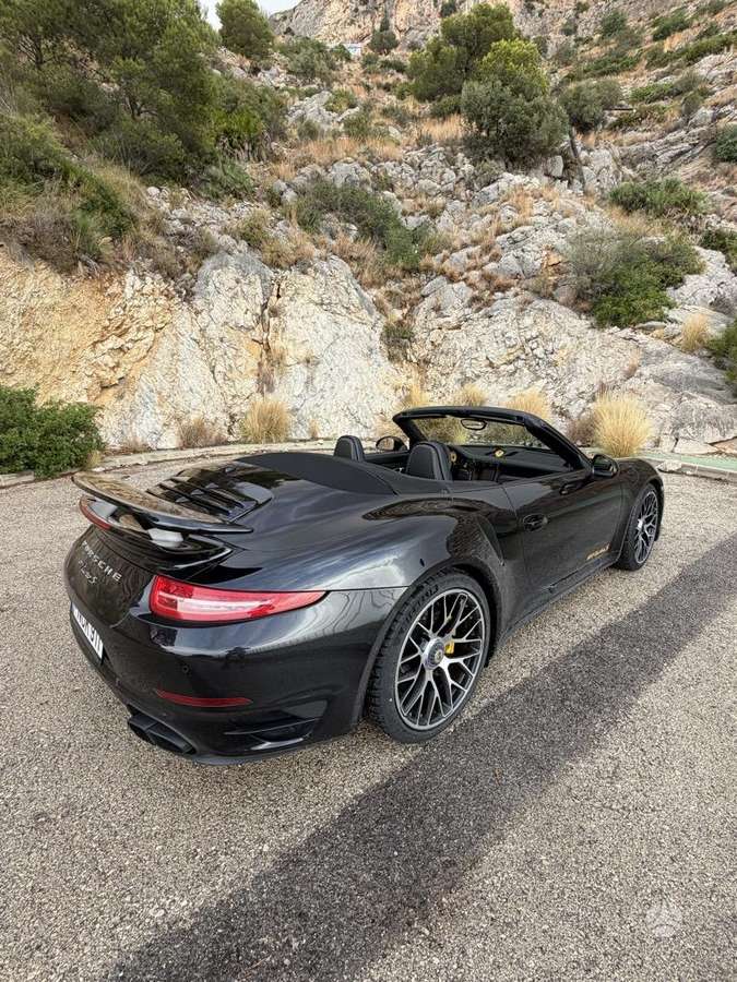 Porsche 911 - 10