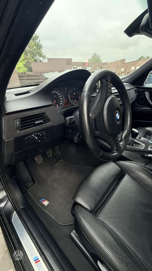 BMW 320, 2.0 l., wagon