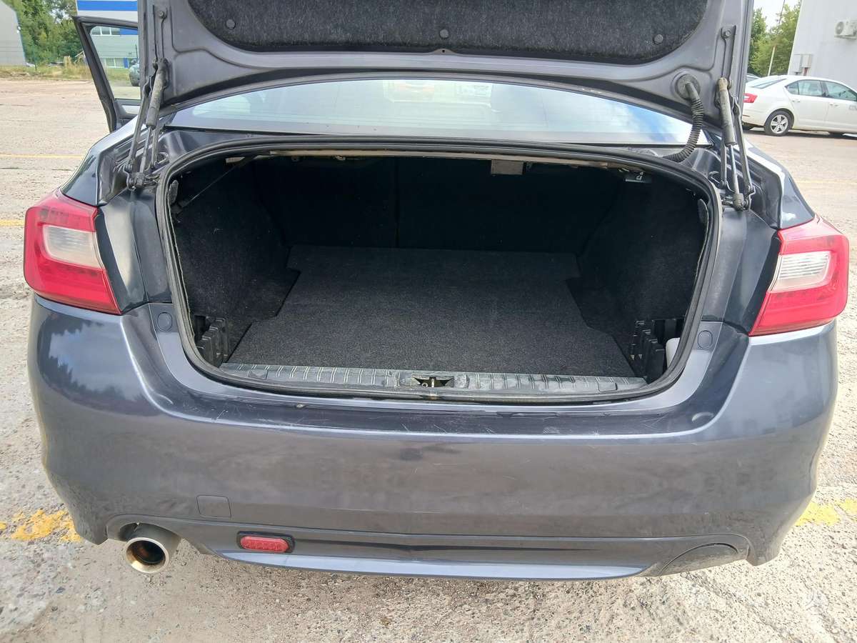 Subaru Legacy - 9