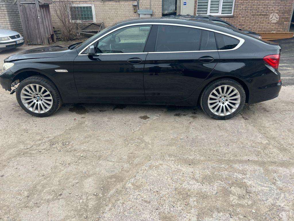 BMW 5 serija 37062388618