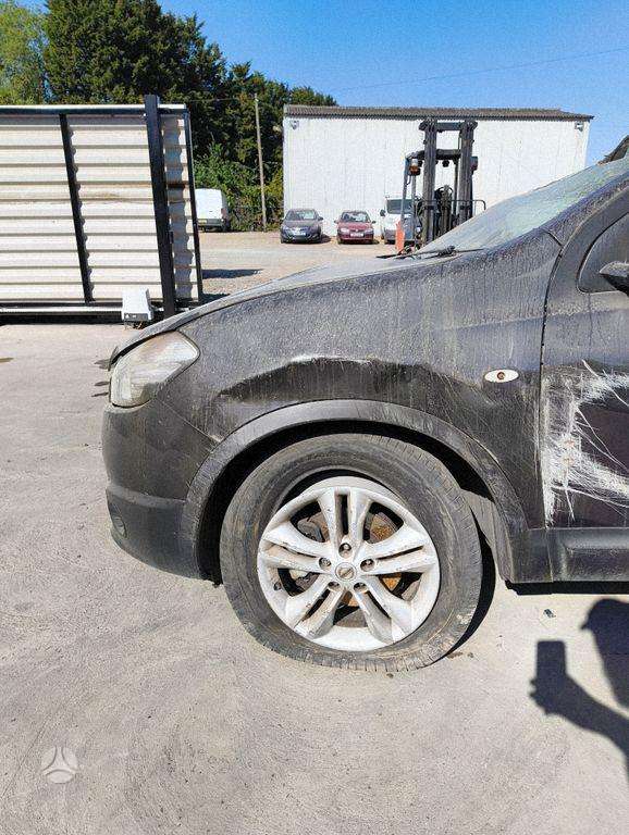 Nissan Qashqai+2
