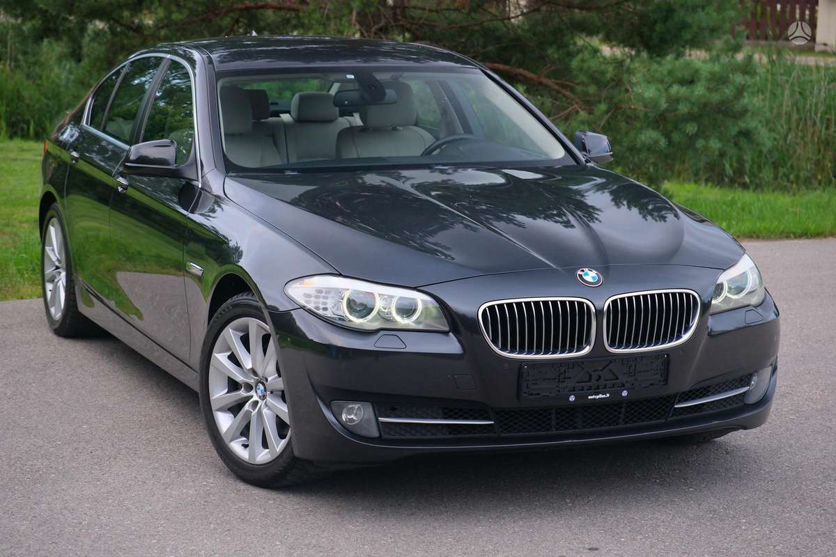 BMW 520, 2.0 l., Седан