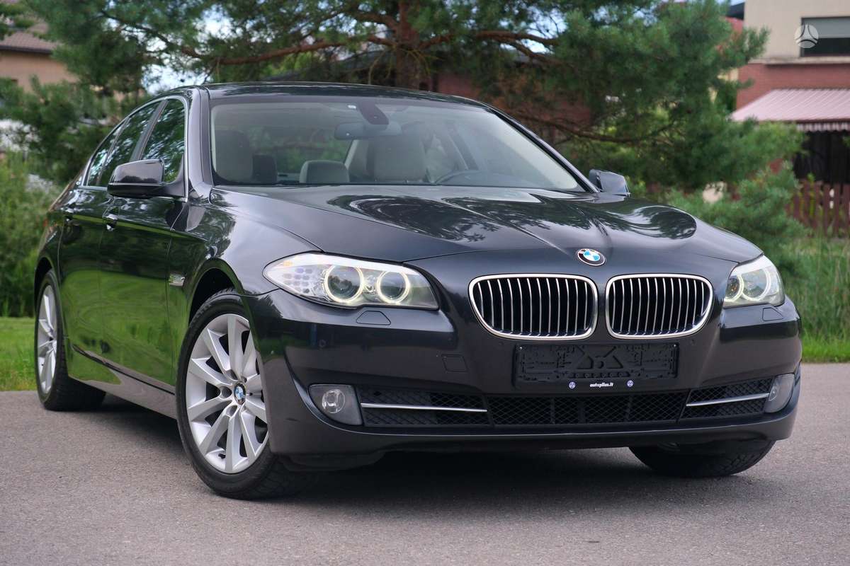 BMW 520, 2.0 l., Седан