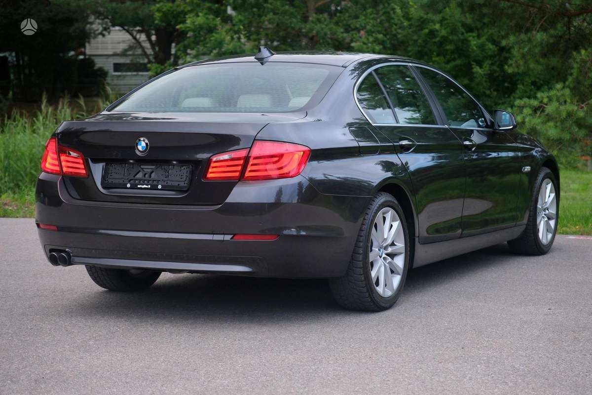 BMW 520, 2.0 l., Седан