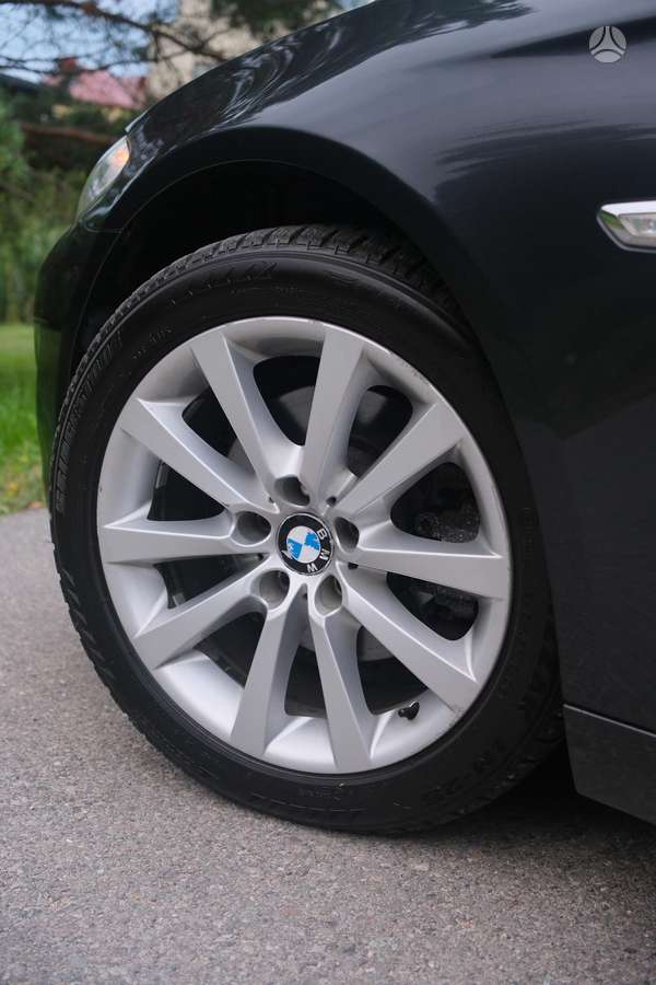 BMW 520, 2.0 l., Седан