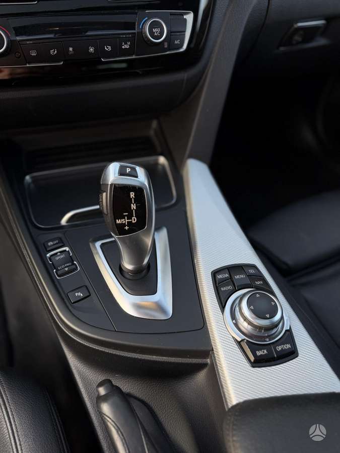 BMW 320, 2.0 l., wagon