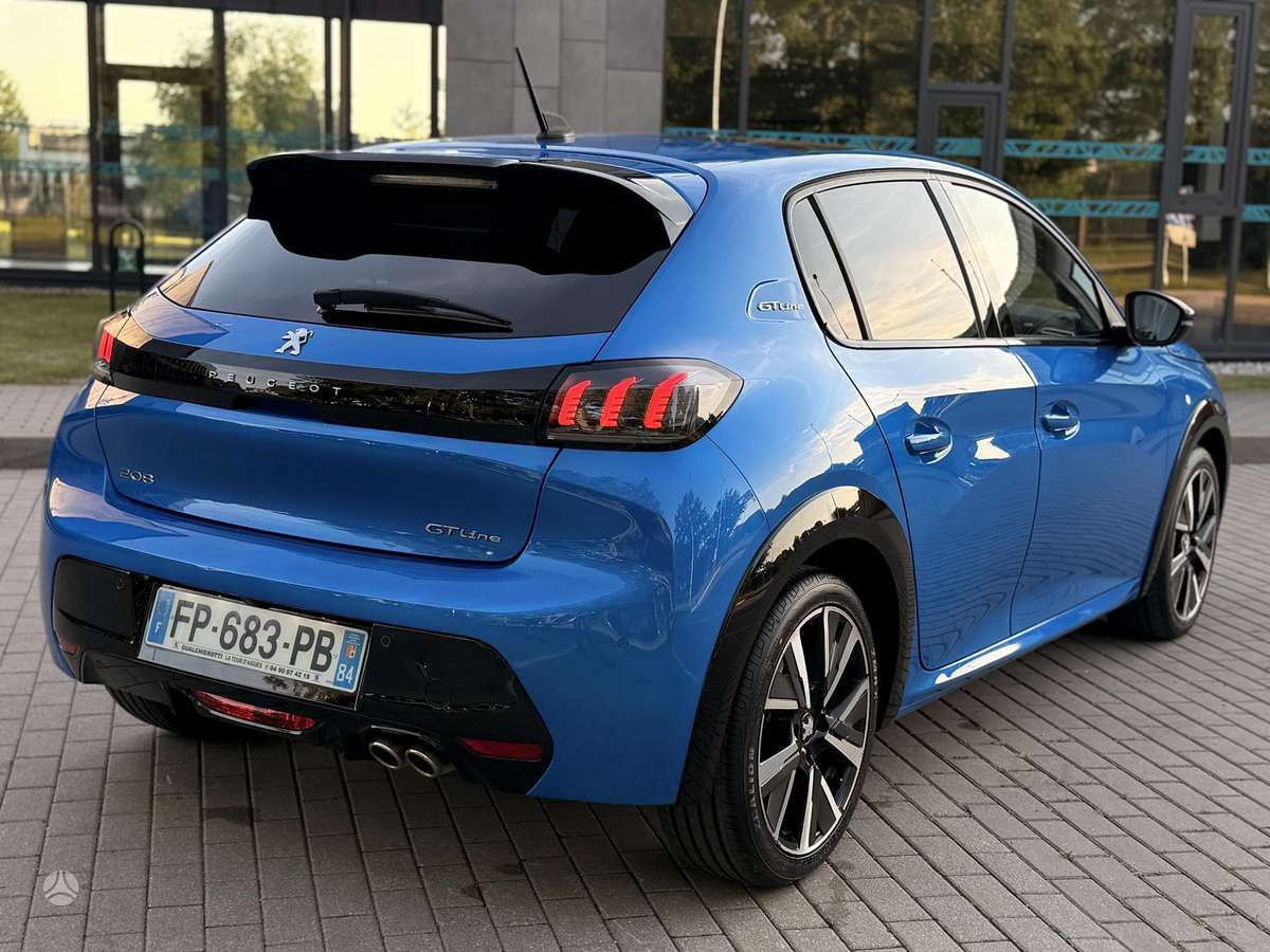 Peugeot 208 - 4
