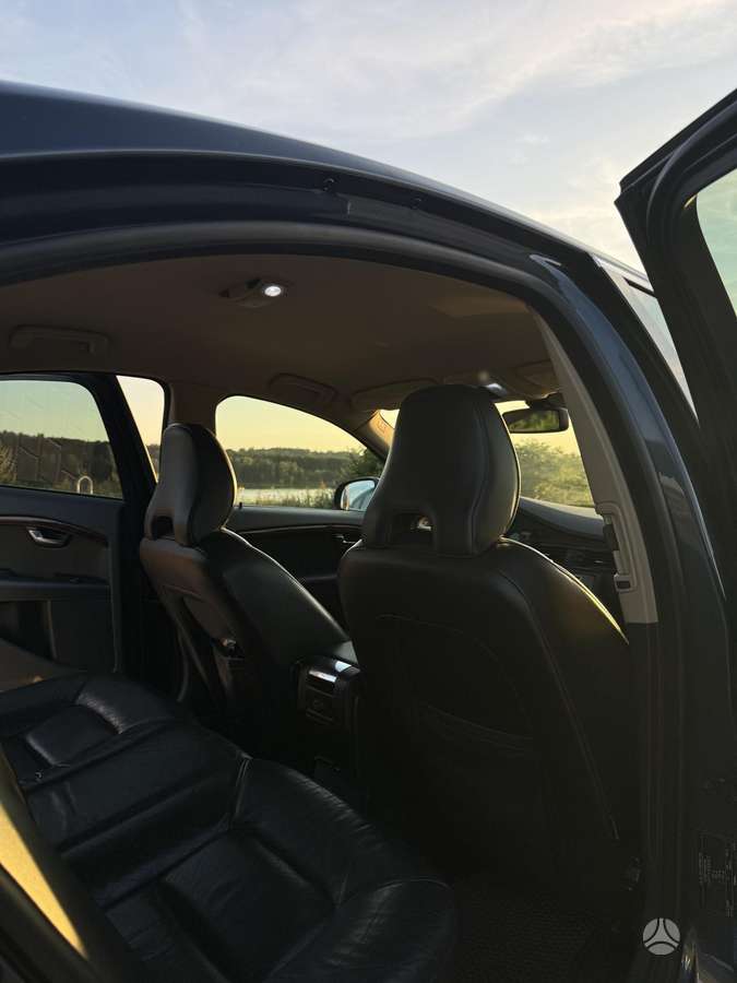 Volvo S80, 2.0 l., Седан