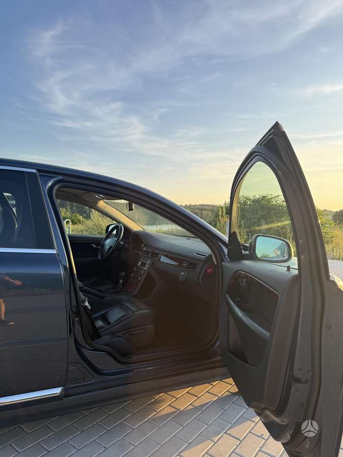 Volvo S80, 2.0 l., Седан