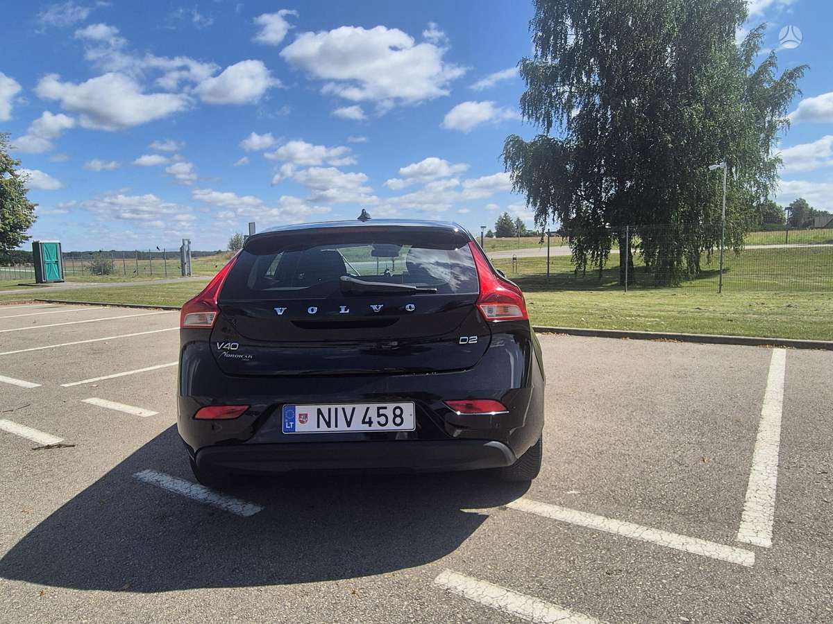 Volvo V40 - 4