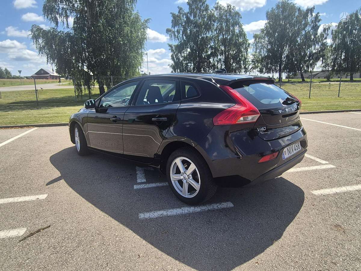 Volvo V40 - 6