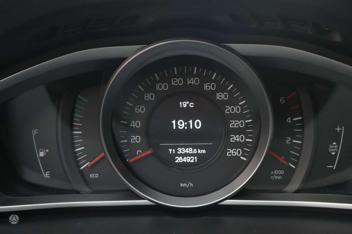 Volvo V40 - 12