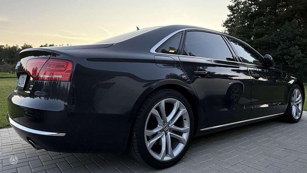 Audi A8 L, 3.0 l., Седан