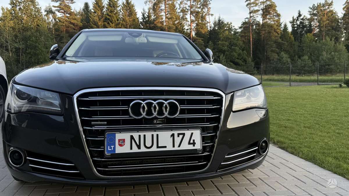 Audi A8 L, 3.0 l., Седан
