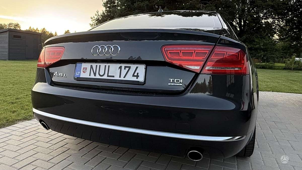 Audi A8 L, 3.0 l., Седан