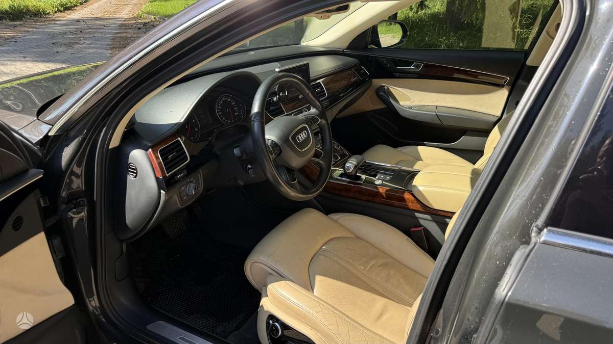 Audi A8 L, 3.0 l., Седан