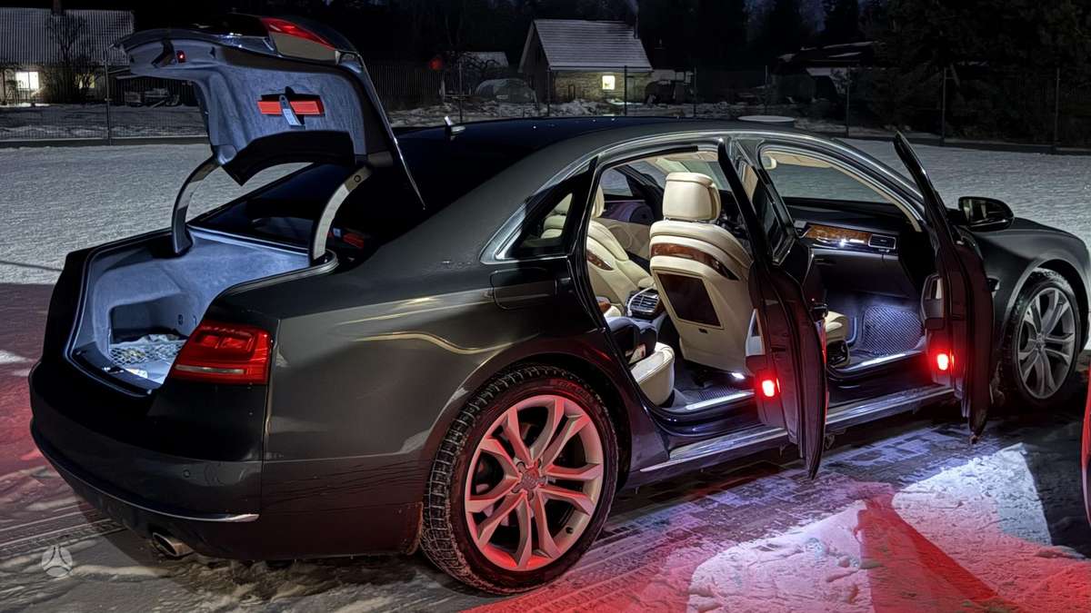 Audi A8 L, 3.0 l., Седан