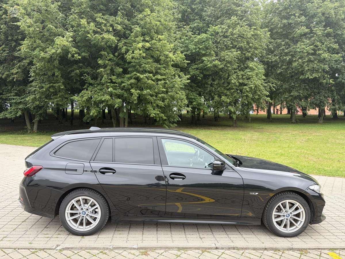 BMW 320, 2.0 l., Универсал