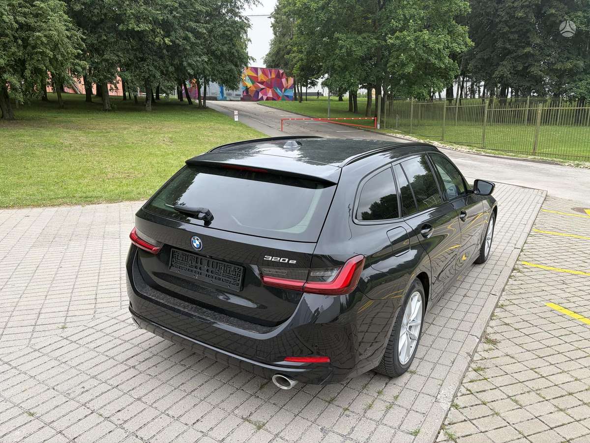 BMW 320, 2.0 l., Универсал