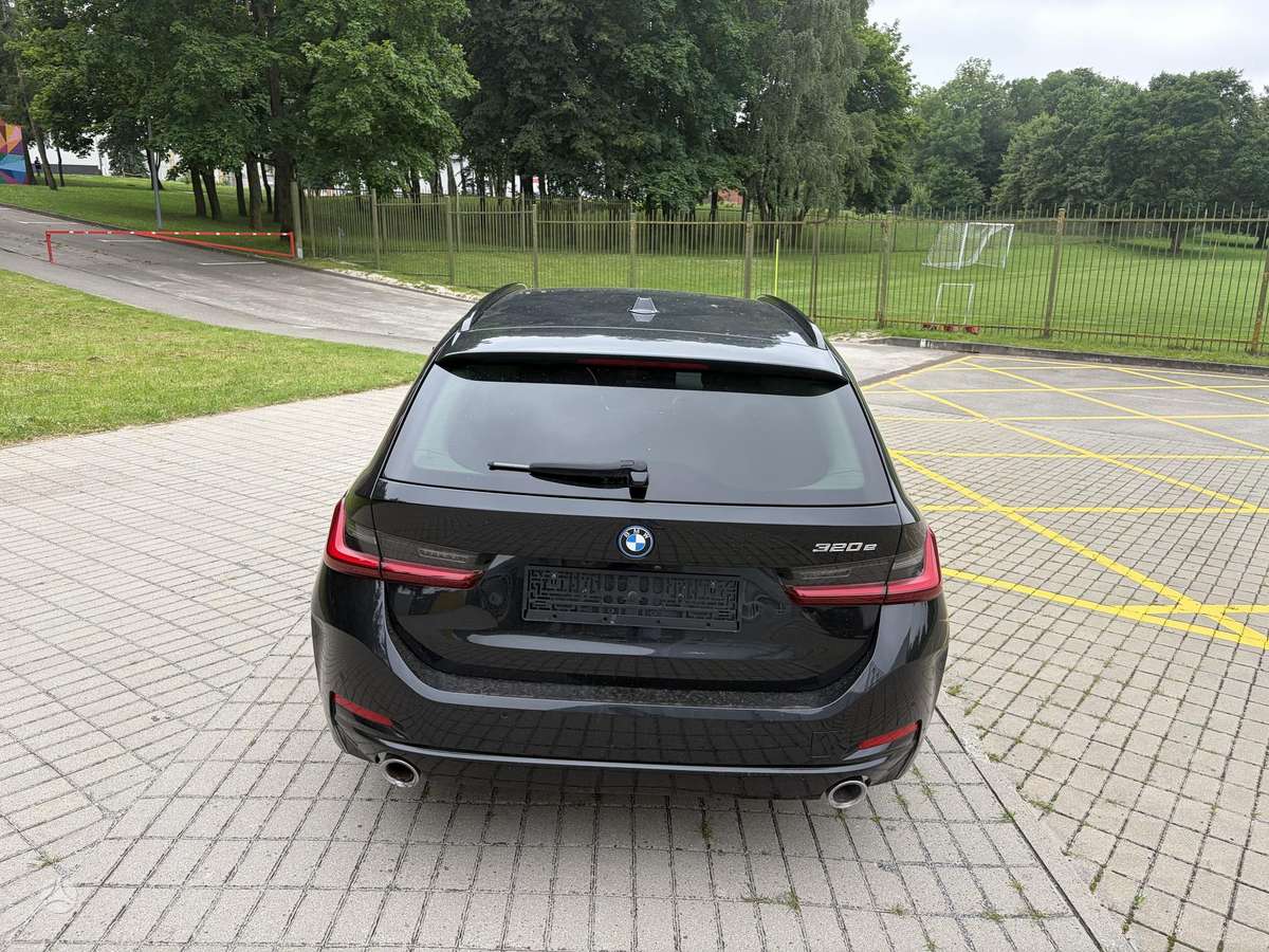 BMW 320, 2.0 l., Универсал
