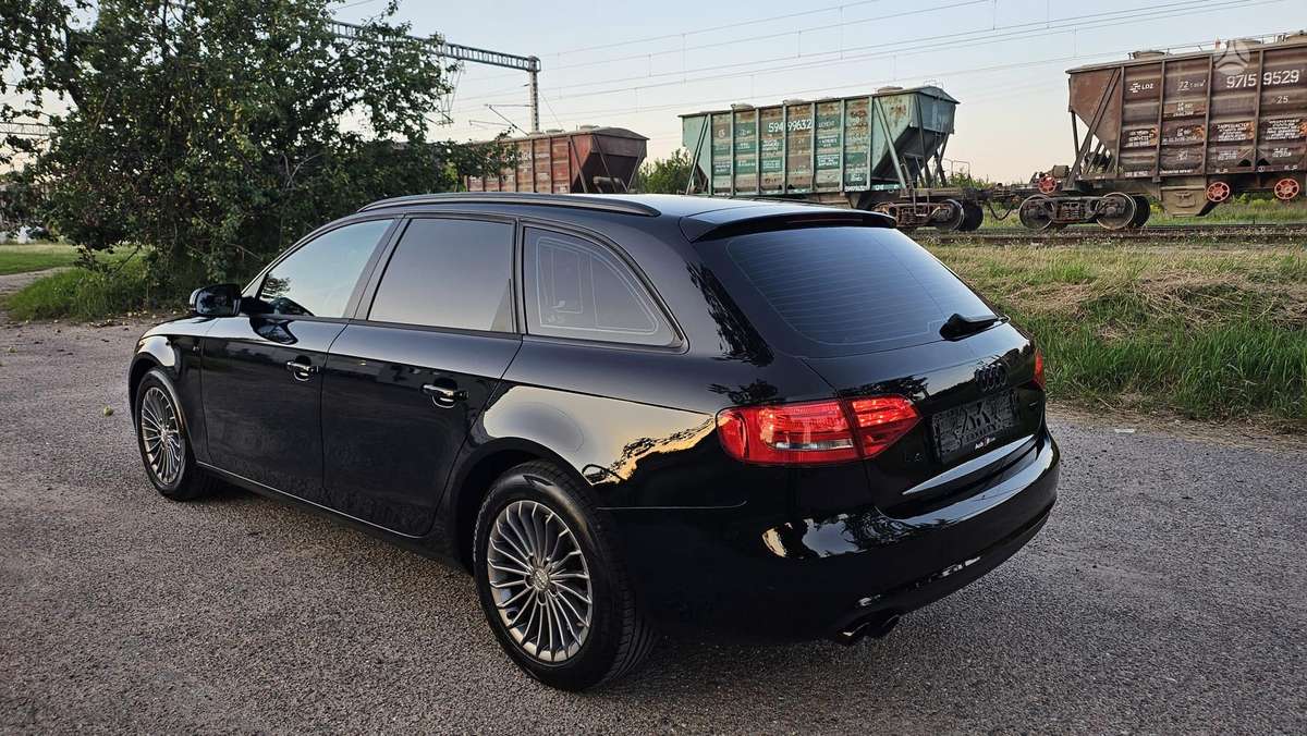 Audi A4, 2.0 l., Универсал