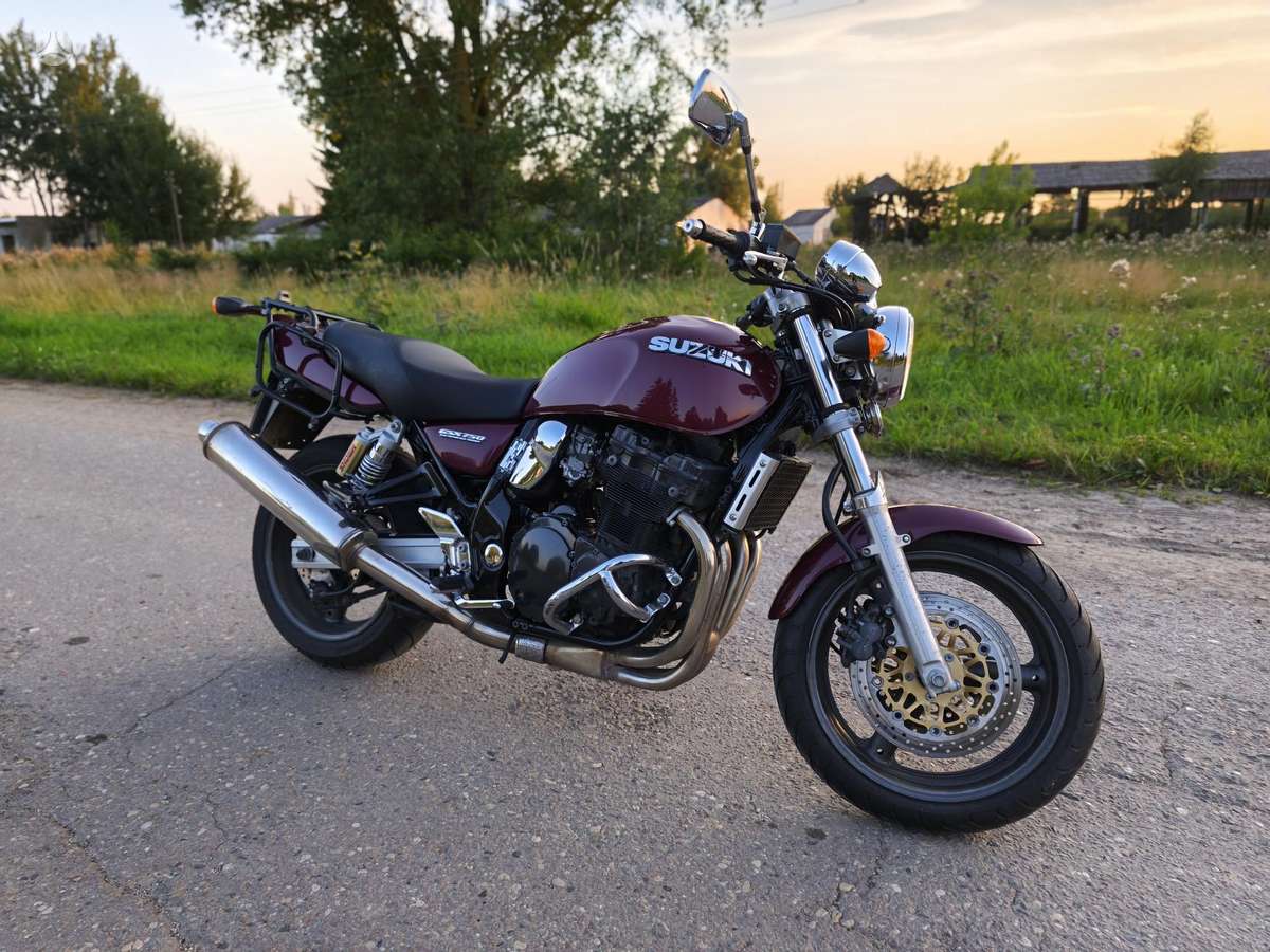 Suzuki GSX 750cc, street / classic