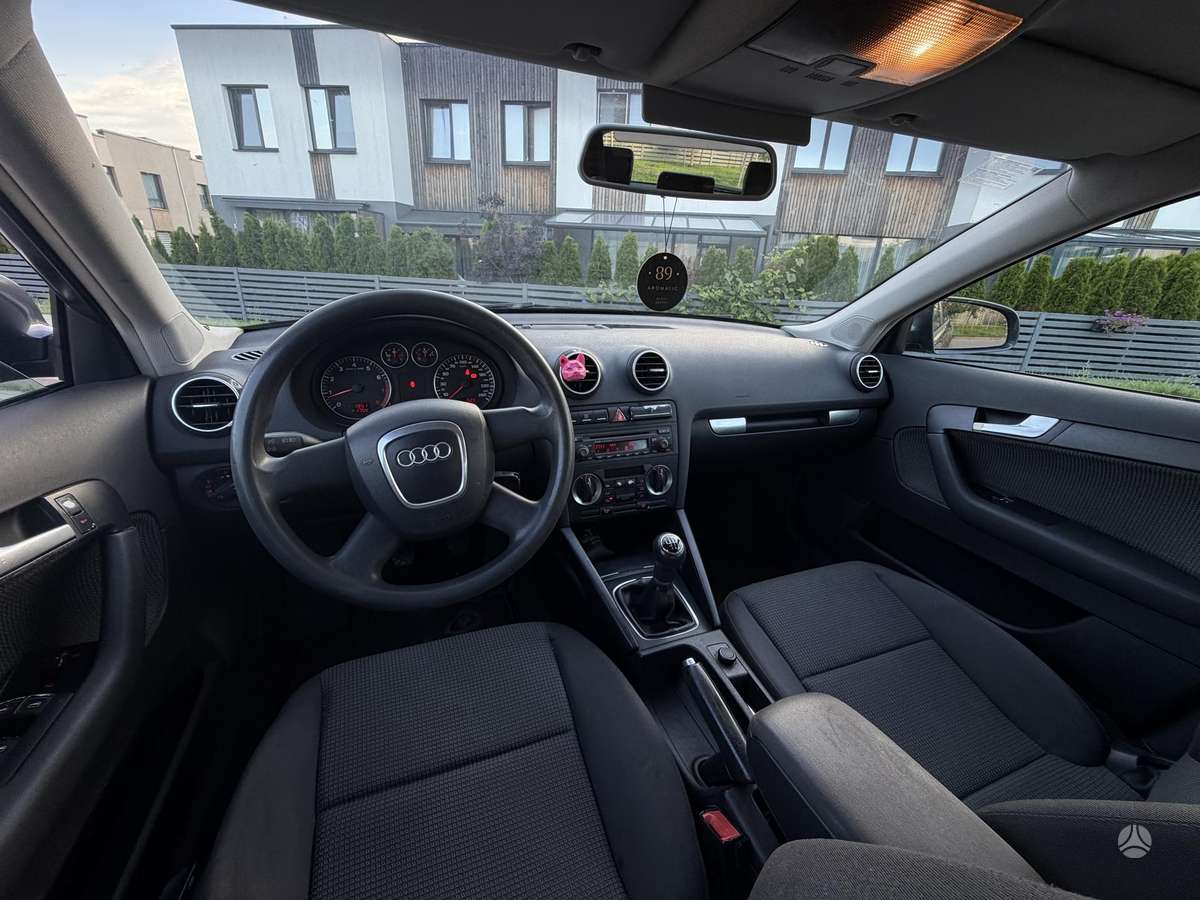 Audi A3, 1.6 l., Хэтчбек